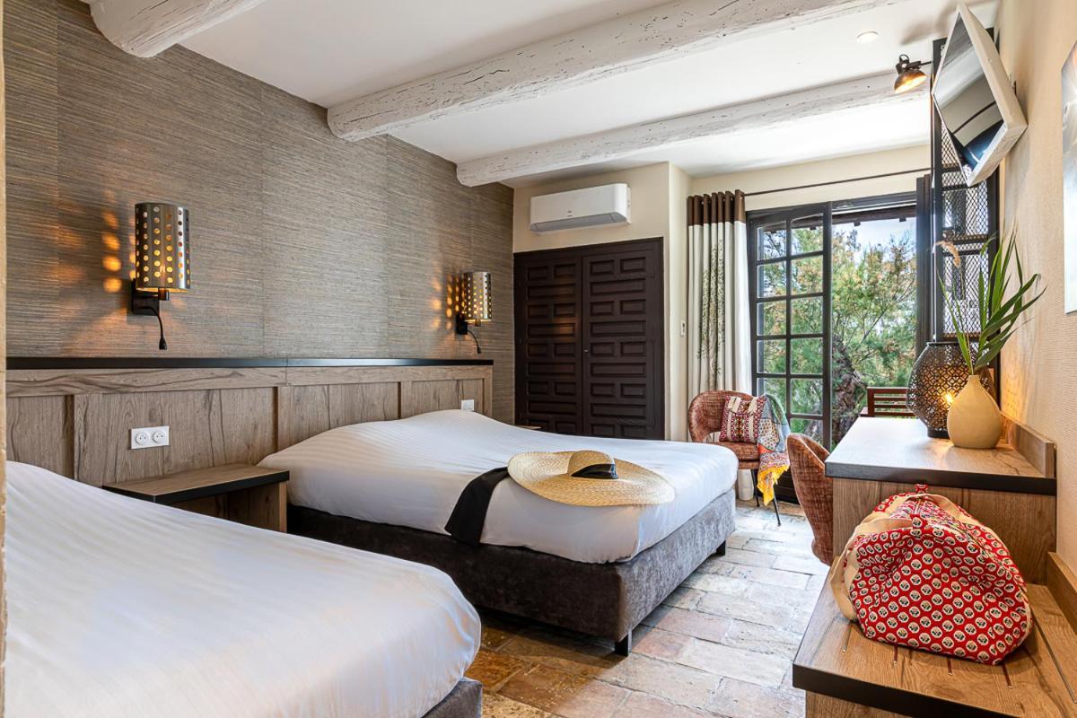 Les Bains Gardians Hotel Saintes-Maries-de-la-Mer Bagian luar foto